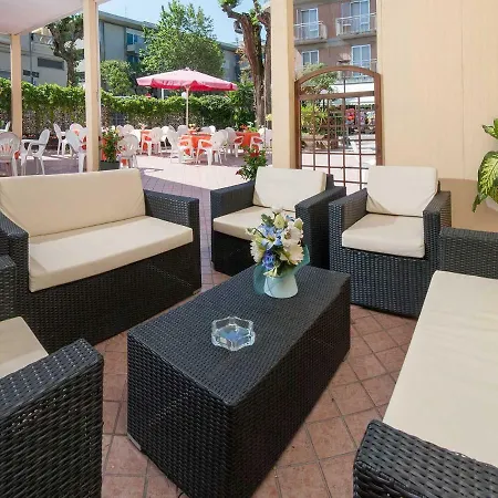 Marisa 2* Риччоне